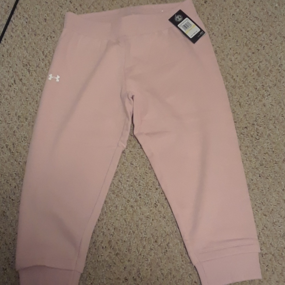 Under armour sweatpants crops